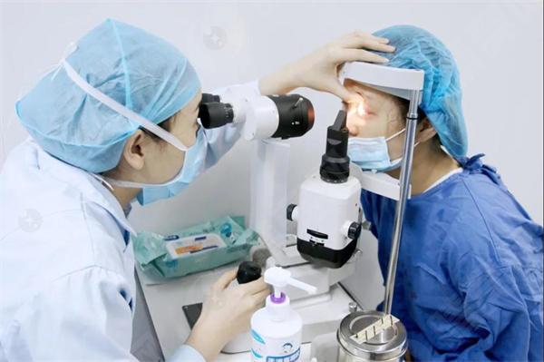 深圳服务好的近视眼手术医院排名前十,看深圳哪家近视眼手术好服务靠谱