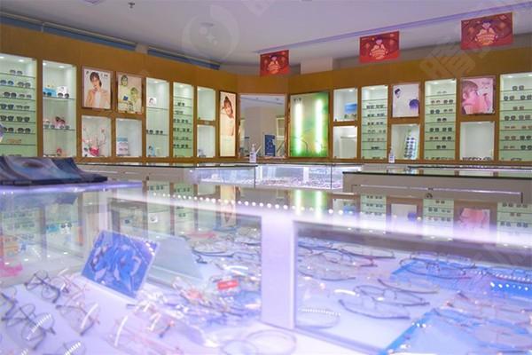 马鞍山爱尔眼科医院验光中心