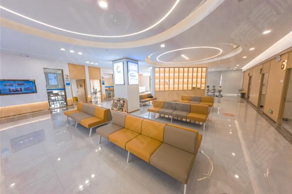 南宁华厦视光眼科医院休息区