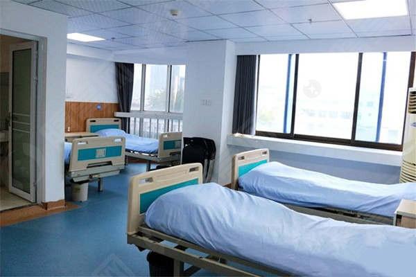 广州华厦眼科医院角膜塑形镜2026收费标准:国产8200元起、进口12800元起、护理套餐880元起! 广州华厦眼科医院角膜塑形镜2026收费标准:国产8200元起、进口12800元起、护理套餐880元起!